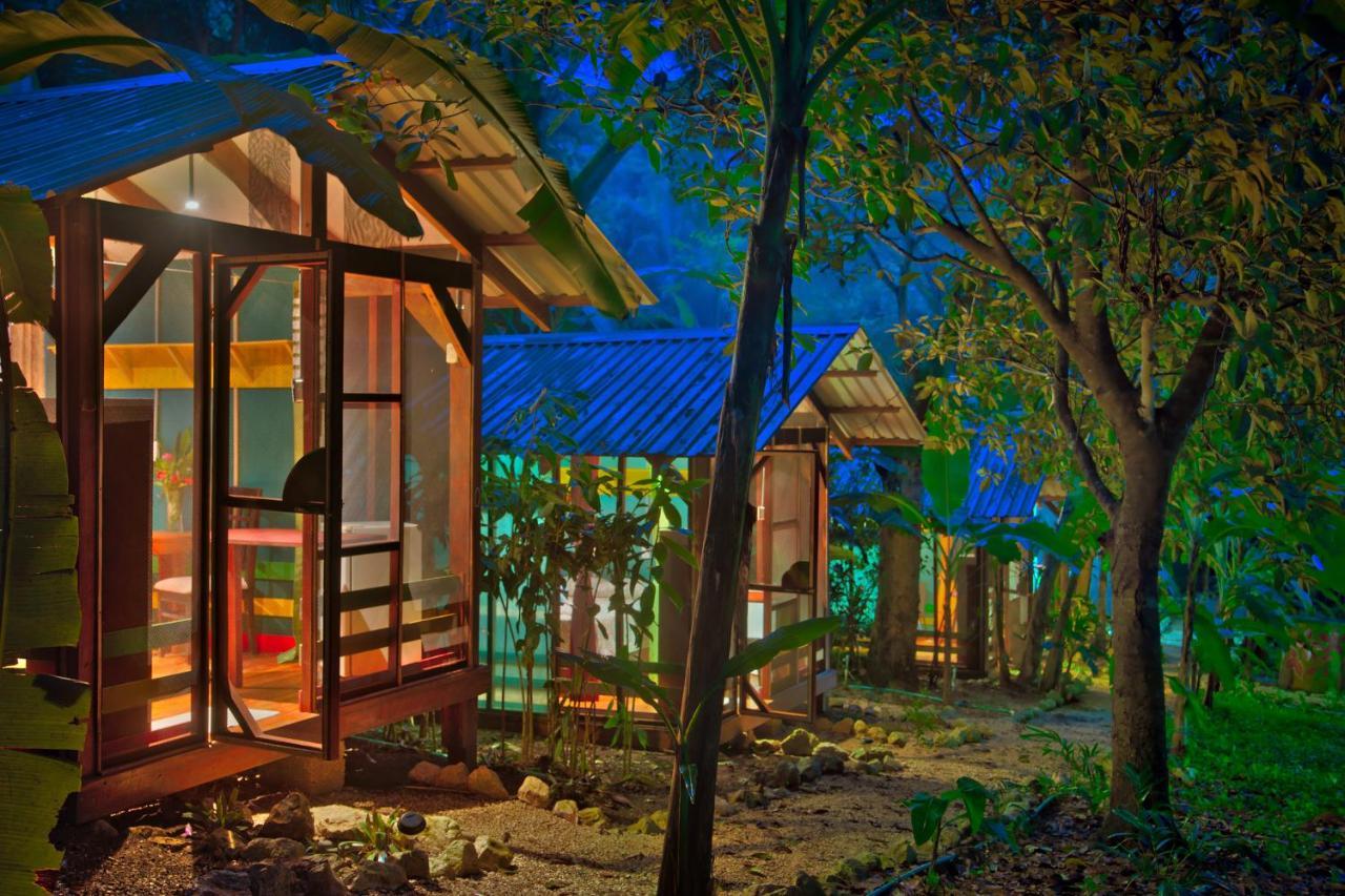 Готель Jungle'S Edge Носара Екстер'єр фото